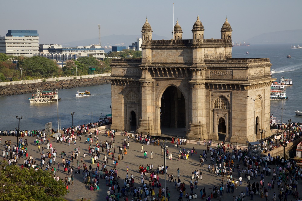 The Gateway of India, a landmark of the 20th century, is conveniently accessible from the best Hotels near marine drive.