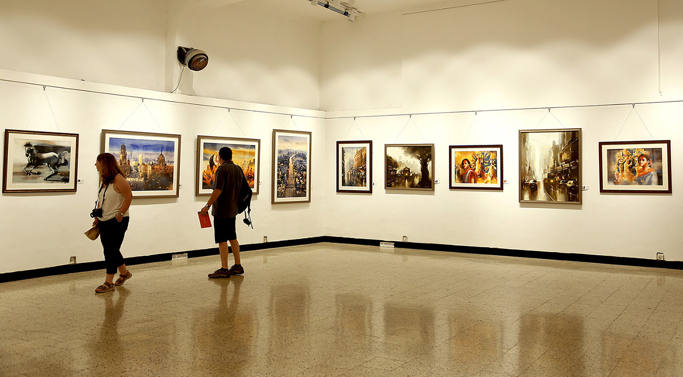 The Jehangir Art Gallery in South Mumbai, nearby the best 3-star hotel in south Mumbai, has four exhibition spaces.